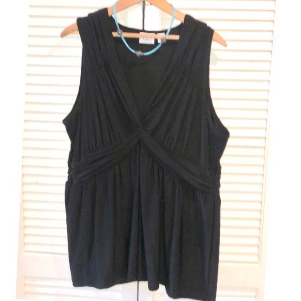 Women in control black sleeveless blouse size 1X